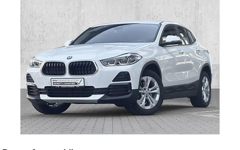 Weiß Gebraucht 2023 BMW X2 Sport Line SUV | 25.980 € (Guter Preis) - Bild 1/4