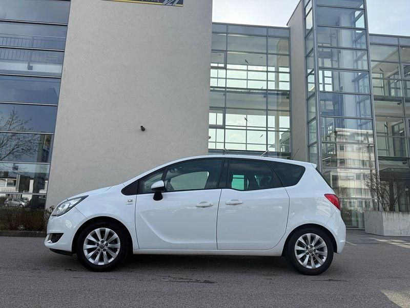 Gebraucht Opel Meriva drive 120 PS (88 kW) 2017 Weiß Van / Kleinbus