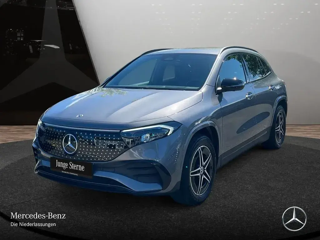 Gebraucht Mercedes EQA350 Premium 214 kW (292 PS) 2025 Grau SUV
