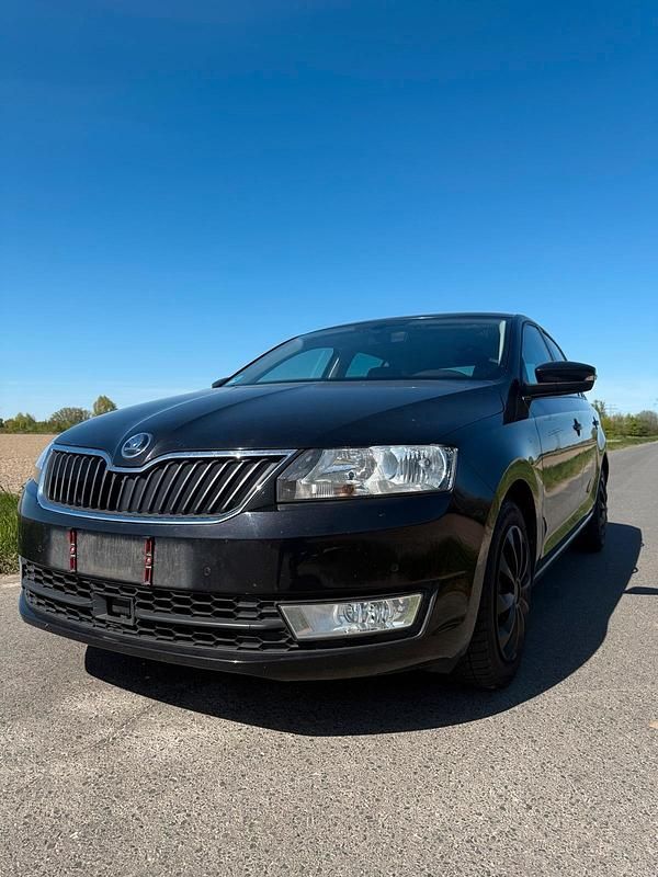 Usata Skoda Rapid 90 CV (66 kW) 2017 Nero Utilitaria