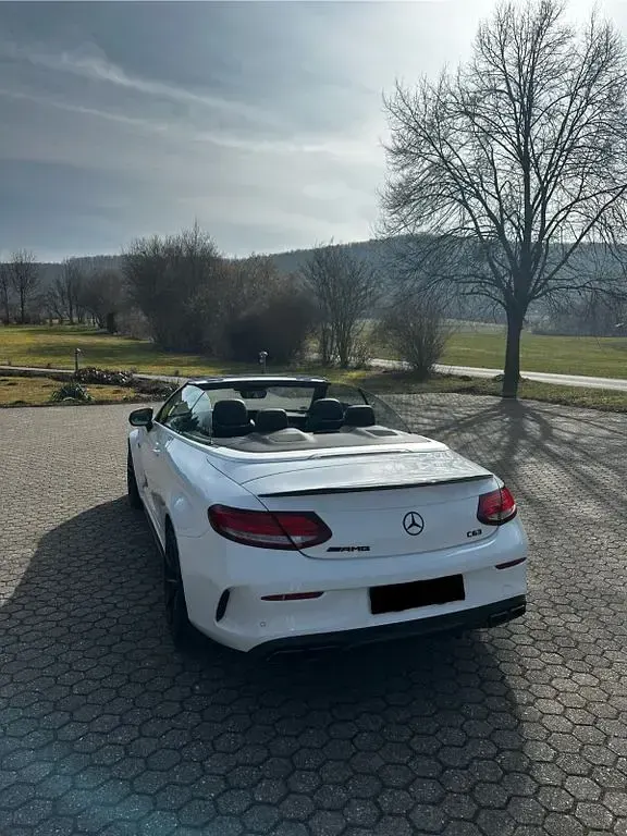 Gebraucht Mercedes C63 AMG AMG 476 PS (350 kW) 2018 Weiß Cabrio