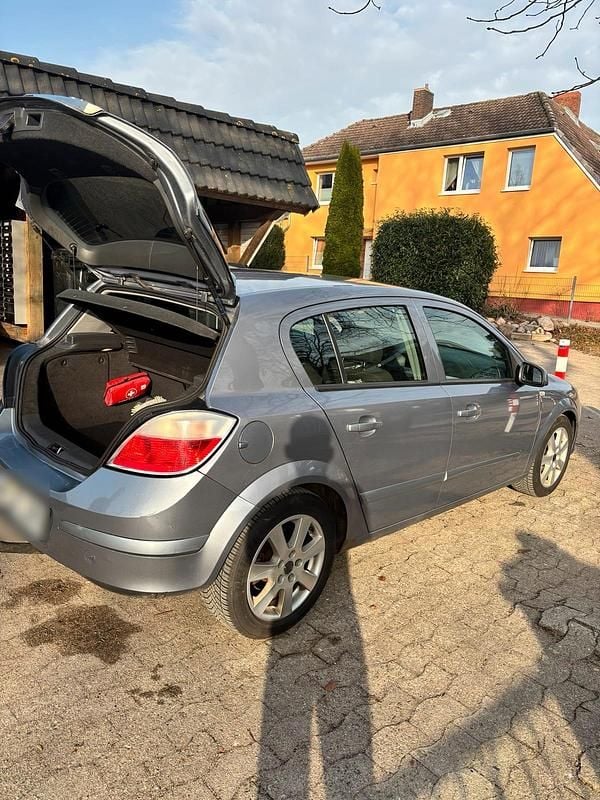 Gebraucht Opel Astra 80 PS (58 kW) 2004 Braun Kleinwagen