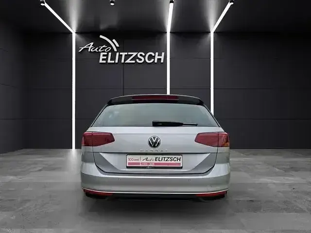 Gebraucht VW Passat Business 150 PS (110 kW) 2021 Pyritsilber metallic Kombi