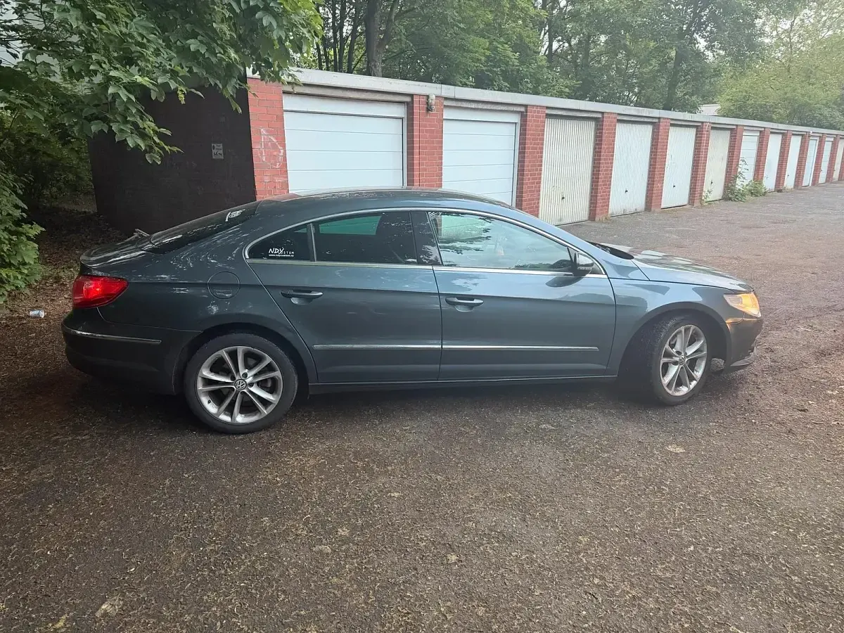 Gebraucht VW Passat R 140 PS (102 kW) 2008 Blau Limousine