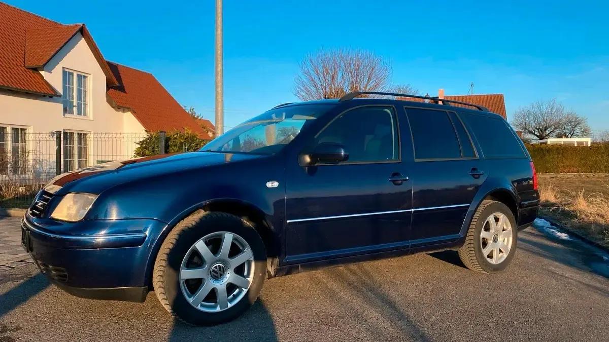 Gebraucht VW Bora 101 PS (74 kW) 2002 Blau Kombi