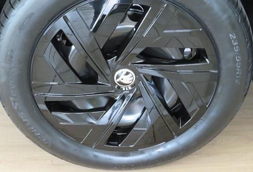 Gebraucht Skoda Elroq Loft 125 kW (170 PS) 2025 Grün (timiano green) SUV