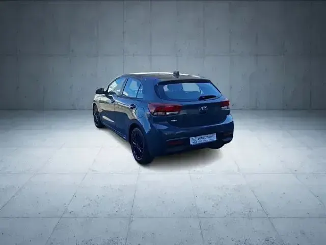 Gebraucht Kia Rio Vision 101 PS (74 kW) 2022 Prg) perennialgrau met. (grau Limousine