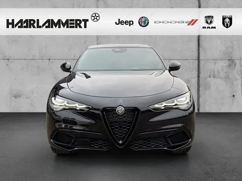 Neu Alfa Romeo Stelvio 280 PS (205 kW) 2025 Metallic SUV