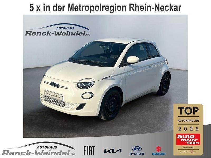 Gebraucht Fiat 500e Action 69 kW (95 PS) 2023 Weiß Kleinwagen