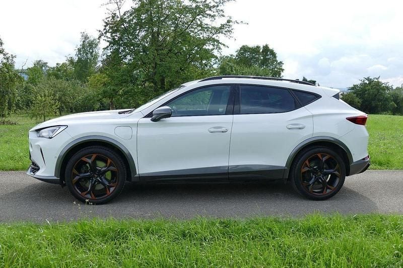 Weiß Gebraucht 2021 Cupra Formentor VZ SUV | 26.100 € (Guter Preis) - Bild 1/4