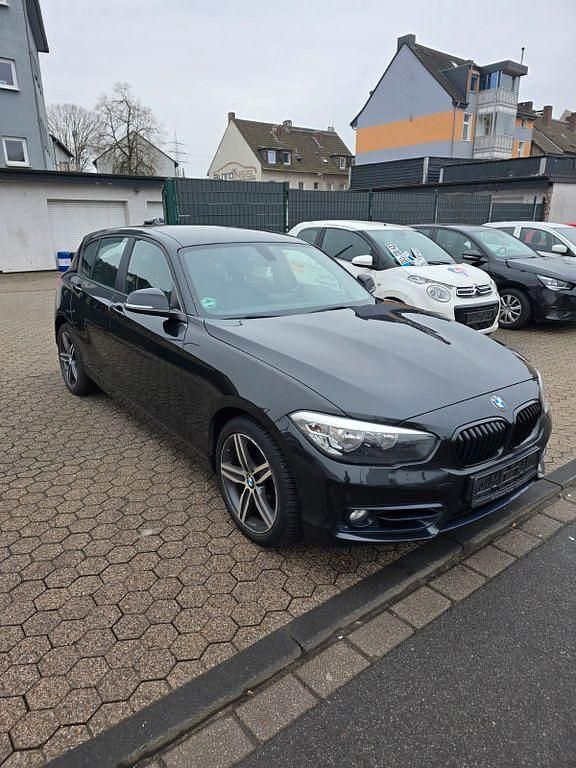Gebraucht BMW 120 Sport Line 190 PS (139 kW) 2015 Schwarz Kleinwagen