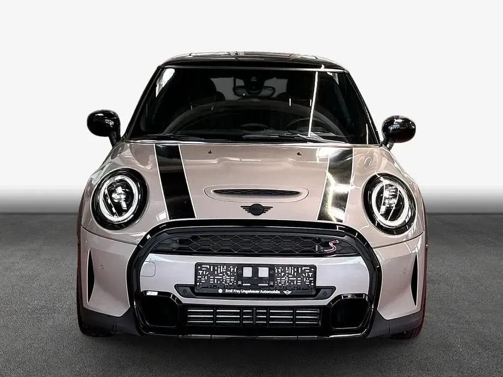 Gebraucht Mini Cooper S Classic 178 PS (130 kW) 2023 Rooftop grey metallic Kleinwagen