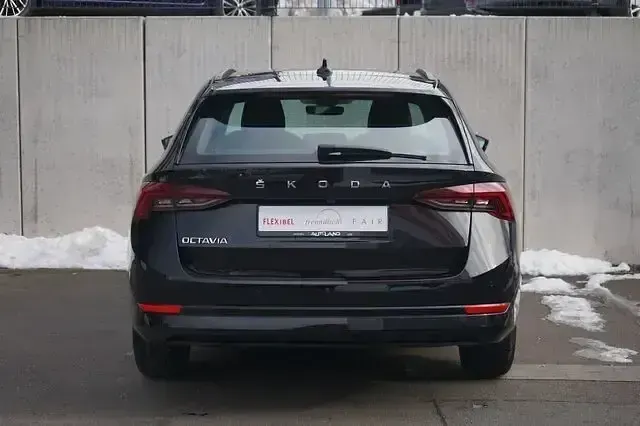 Gebraucht Skoda Octavia 150 PS (110 kW) 2022 Schwarz Kombi