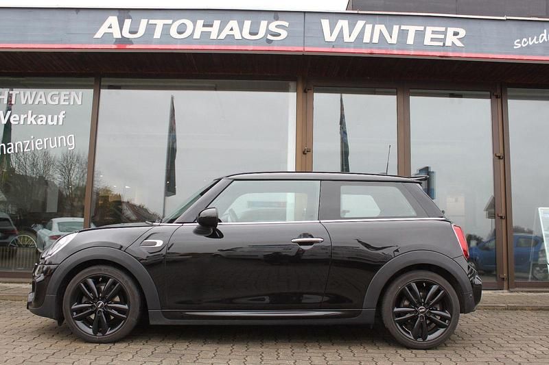 Gebraucht Mini Cooper 136 PS (100 kW) 2019 Schwarz Kleinwagen