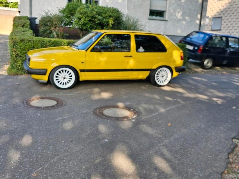 Gebraucht VW Golf III 75 PS (55 kW) 1991 Gelb Kleinwagen