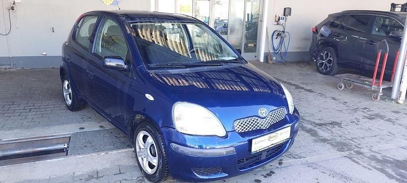Gebraucht Toyota Yaris 65 PS (47 kW) 2004 Blau Limousine