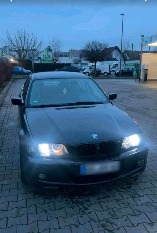 Gebraucht BMW 320 M Sport 170 PS (125 kW) 2001 Schwarz Limousine