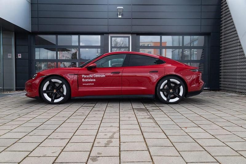 Gebraucht Porsche Taycan 4 319 kW (435 PS) 2025 Rot Limousine