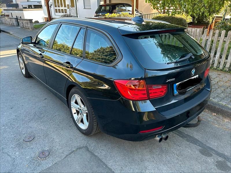 Second-hand BMW 330 258 CP (189 kW) 2013 Negru Break