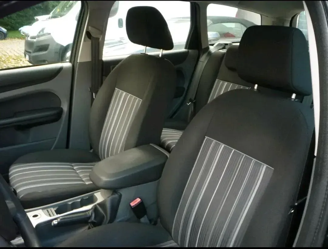 Gebraucht Ford Focus Style 125 PS (91 kW) 2009 Schwarz Kombi