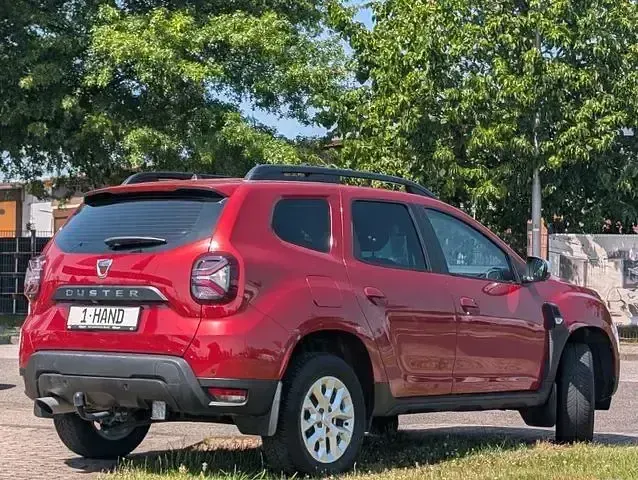 Gebraucht Dacia Duster Comfort 104 PS (76 kW) 2022 Rot SUV