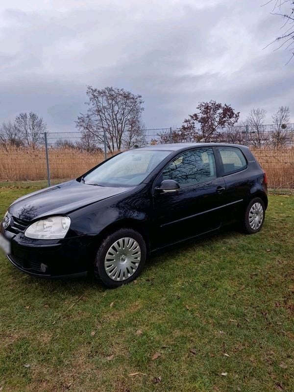 Gebraucht VW Golf V 101 PS (74 kW) 2007 Schwarz Kleinwagen