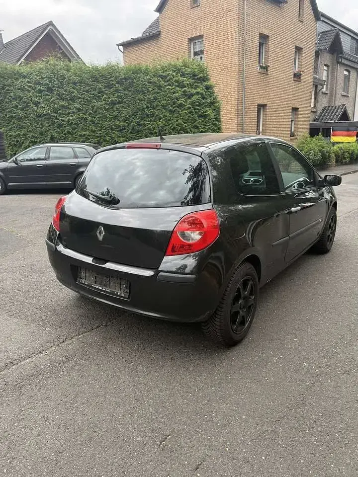 Gebraucht Renault Clio Dynamique 75 PS (55 kW) 2008 Kleinwagen