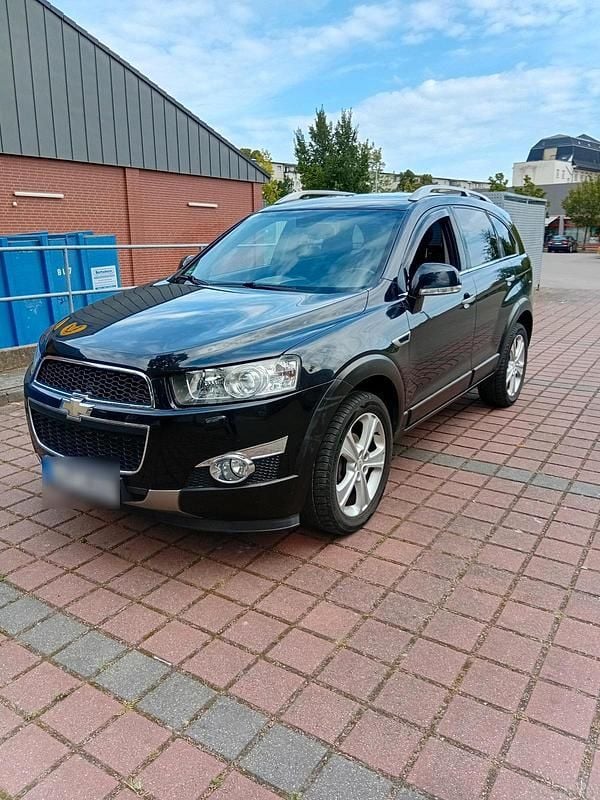 Schwarz Gebraucht 2012 Chevrolet Captiva SUV | 5.500 € (Superpreis) - Bild 1/4