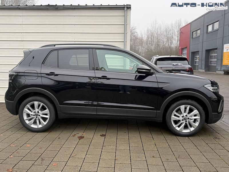 Neu VW T-Cross Life 150 PS (110 kW) 2025 Deep black perleffekt SUV