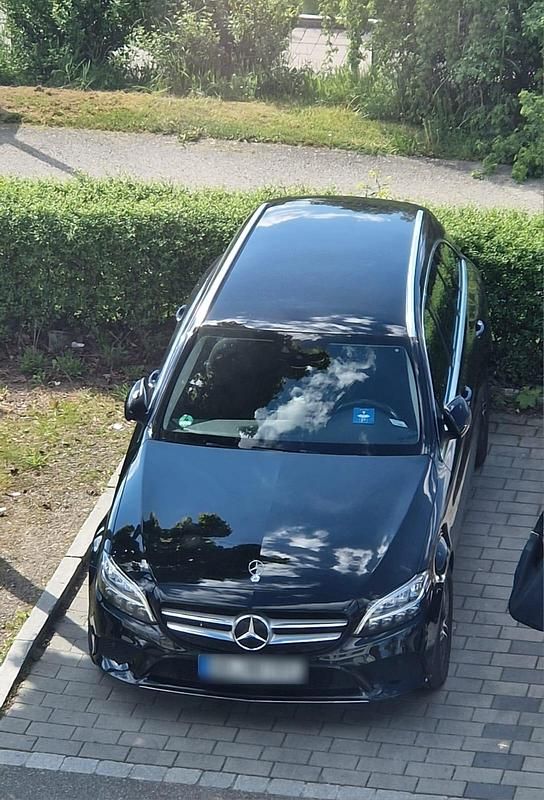 Schwarz Gebraucht 2019 Mercedes C200 Kombi | 17.400 € (Fairer Preis) - Bild 1/4