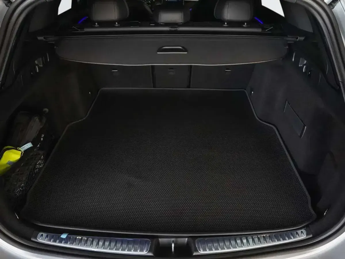 Gebraucht Mercedes C220 AMG 220 PS (161 kW) 2026 Hightech silber Kombi