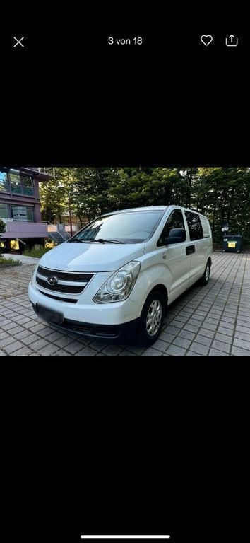 Weiß Gebraucht 2009 Hyundai H-1 Van / Kleinbus | 5.900 € - Bild 1/4