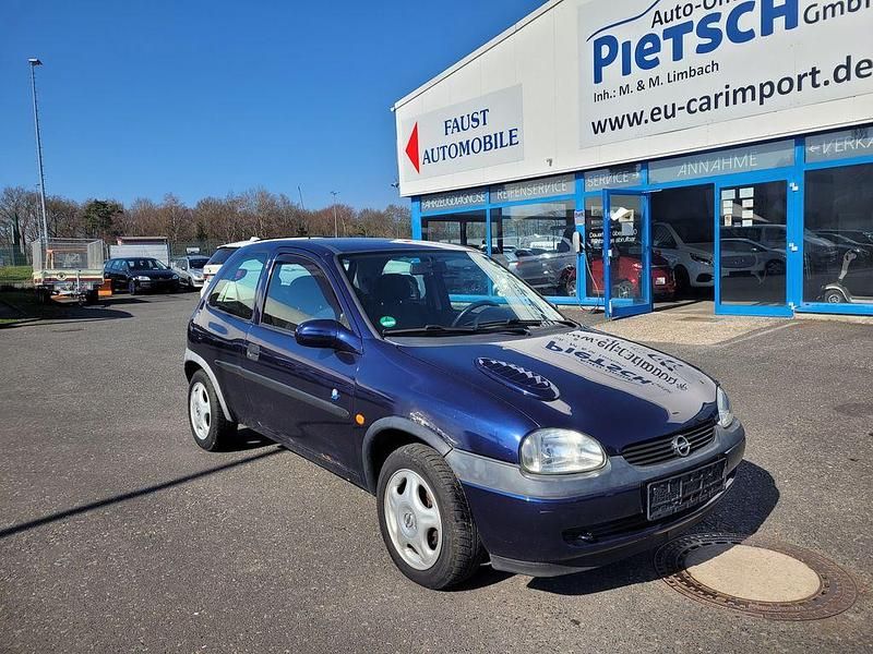 Gebraucht Opel Corsa 65 PS (47 kW) 1999 Blau Limousine