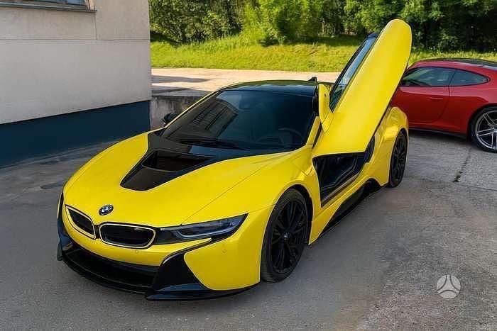 Gelb Gebraucht 2015 BMW i8 Sport Line Coupé | 45.600 € - Bild 1/4