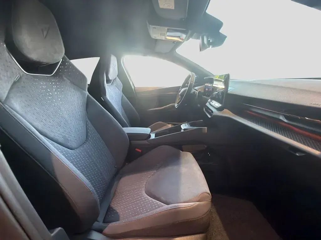 Gebraucht Cupra Raval Endurance 155 kW (211 PS) 2026 Plasma irisierend Limousine