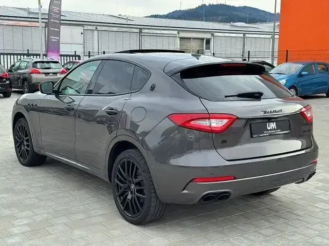 Gebraucht Maserati Levante 275 PS (202 kW) 2020 Grau SUV