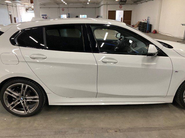 Gebraucht BMW 118 M Sport 140 PS (102 kW) 2020 Weiß Kleinwagen