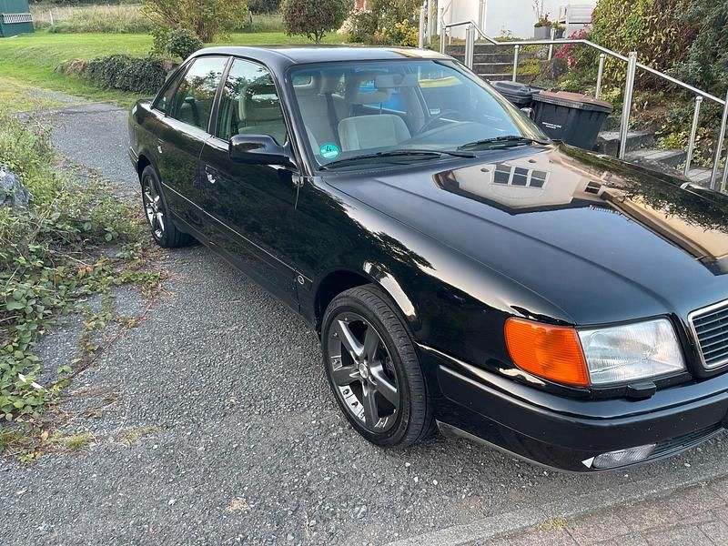 Gebraucht Audi 100 174 PS (127 kW) 1992 Schwarz Limousine