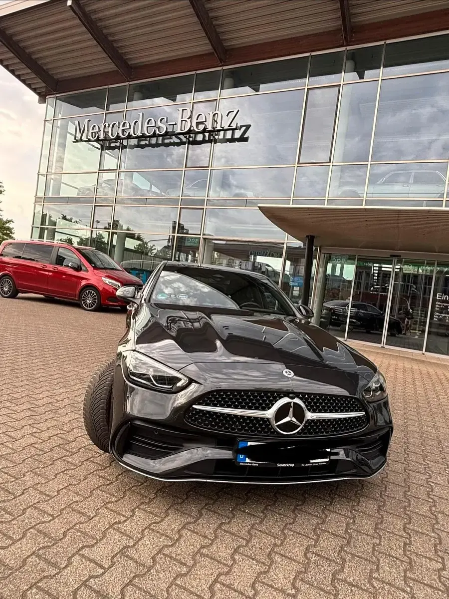 Gebraucht Mercedes C300 AMG line 266 PS (195 kW) 2023 Grau Limousine