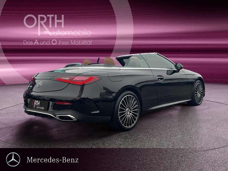 Gebraucht Mercedes CLE220 AMG 197 PS (144 kW) 2024 Metalliclack obsidianschwarz Cabrio