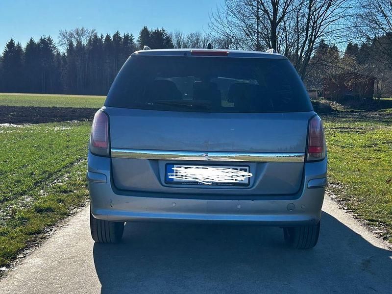 Gebraucht Opel Astra Cosmo 105 PS (77 kW) 2005 Grau Limousine