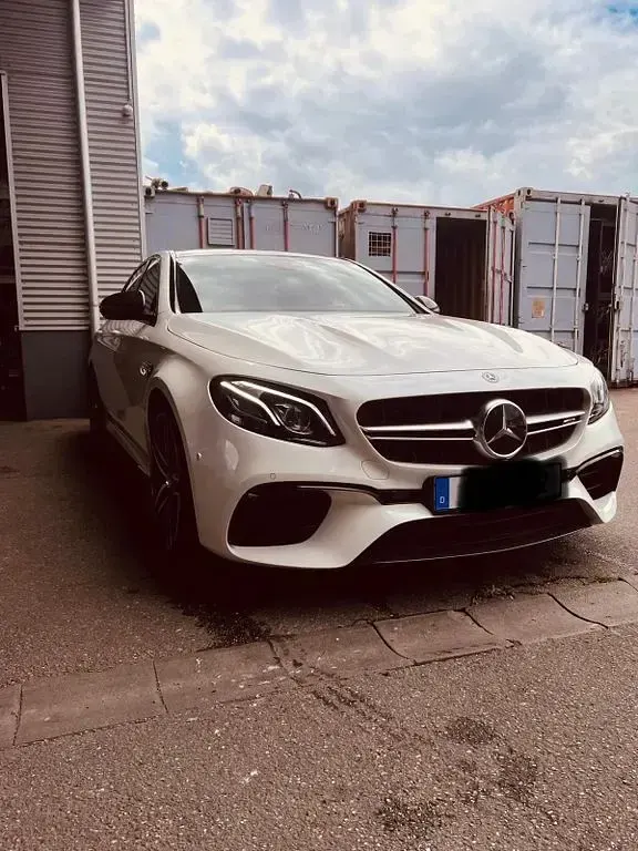 Gebraucht Mercedes E63S AMG AMG 612 PS (450 kW) 2018 Weiß Limousine