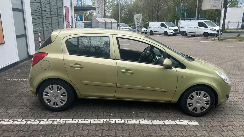 Gebraucht Opel Corsa 80 PS (58 kW) 2007 Grün Kleinwagen