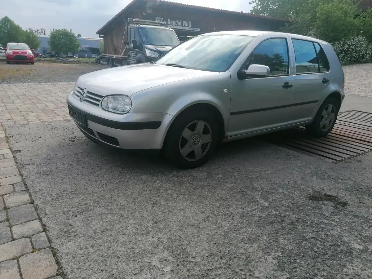 Gebraucht VW Golf IV 75 PS (55 kW) 2000 Silber Limousine