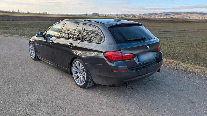 Gebraucht BMW 535 M Sport 299 PS (219 kW) 2011 Grau Kombi