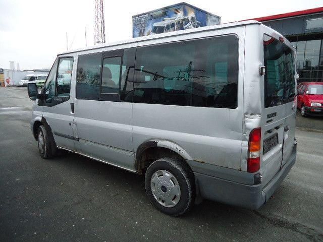 Gebraucht Ford Transit Trend 86 PS (63 kW) 2010 Silber Kombi