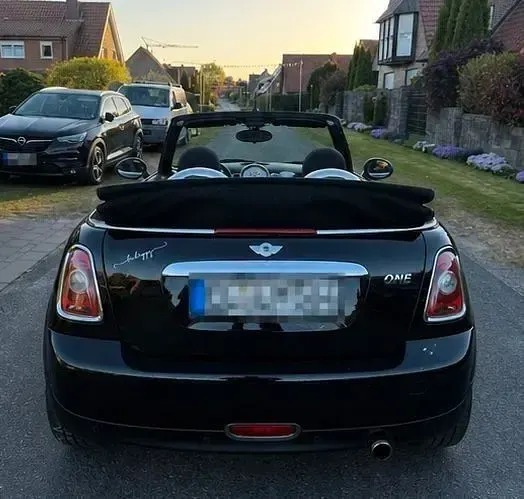 Gebraucht Mini One Cabriolet 98 PS (72 kW) 2010 Schwarz Cabrio