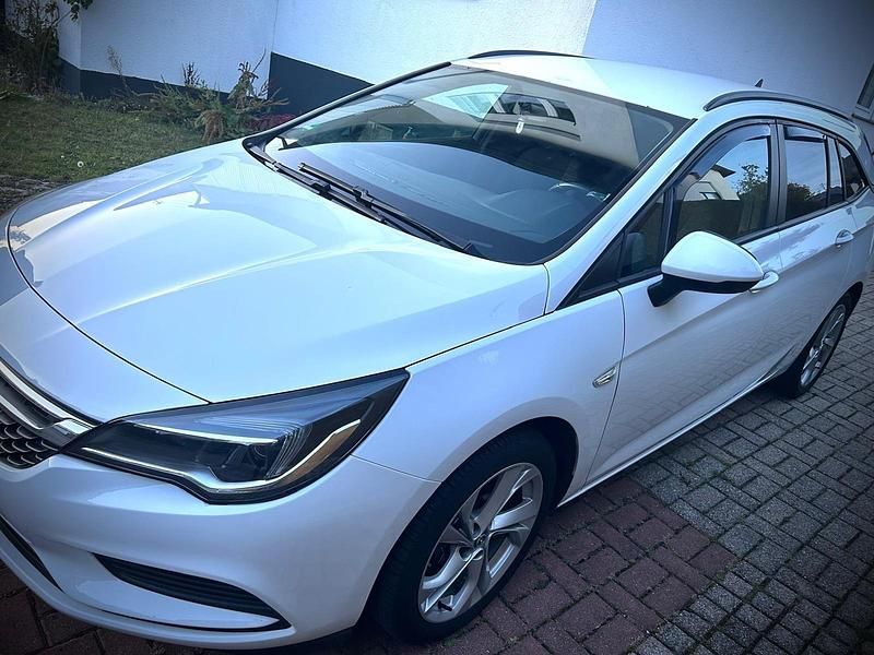 Gebraucht Opel Astra 110 PS (80 kW) 2016 Weiß Kombi
