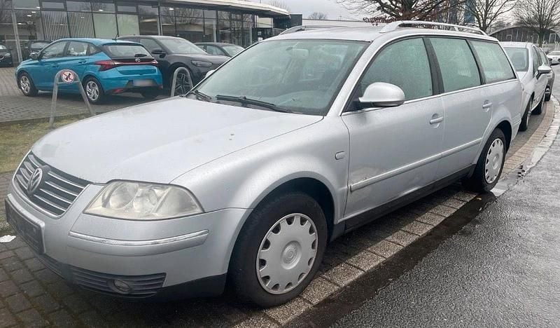 Second-hand VW Passat 116 CP (85 kW) 2003 Argintiu Break