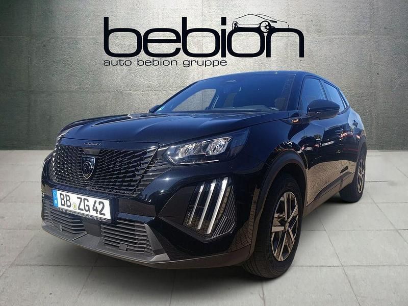Perlanera schwarz met. Neu 2025 Peugeot 2008 Style SUV | 29.858 € - Bild 1/4